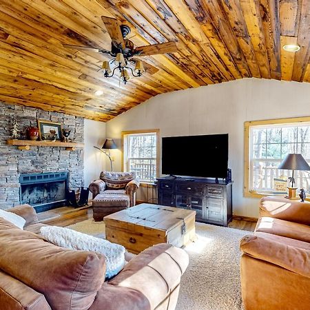 Pine Woods Cabin McHenry Exterior photo